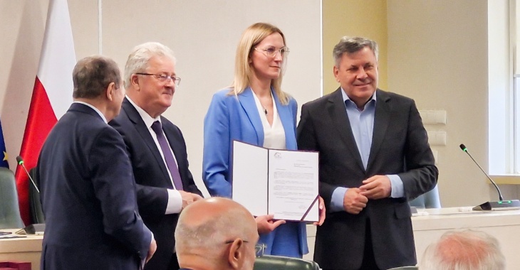Pracownicy Mlekpolu z medalami honorowymi „Zasłużony dla Eksportu”
